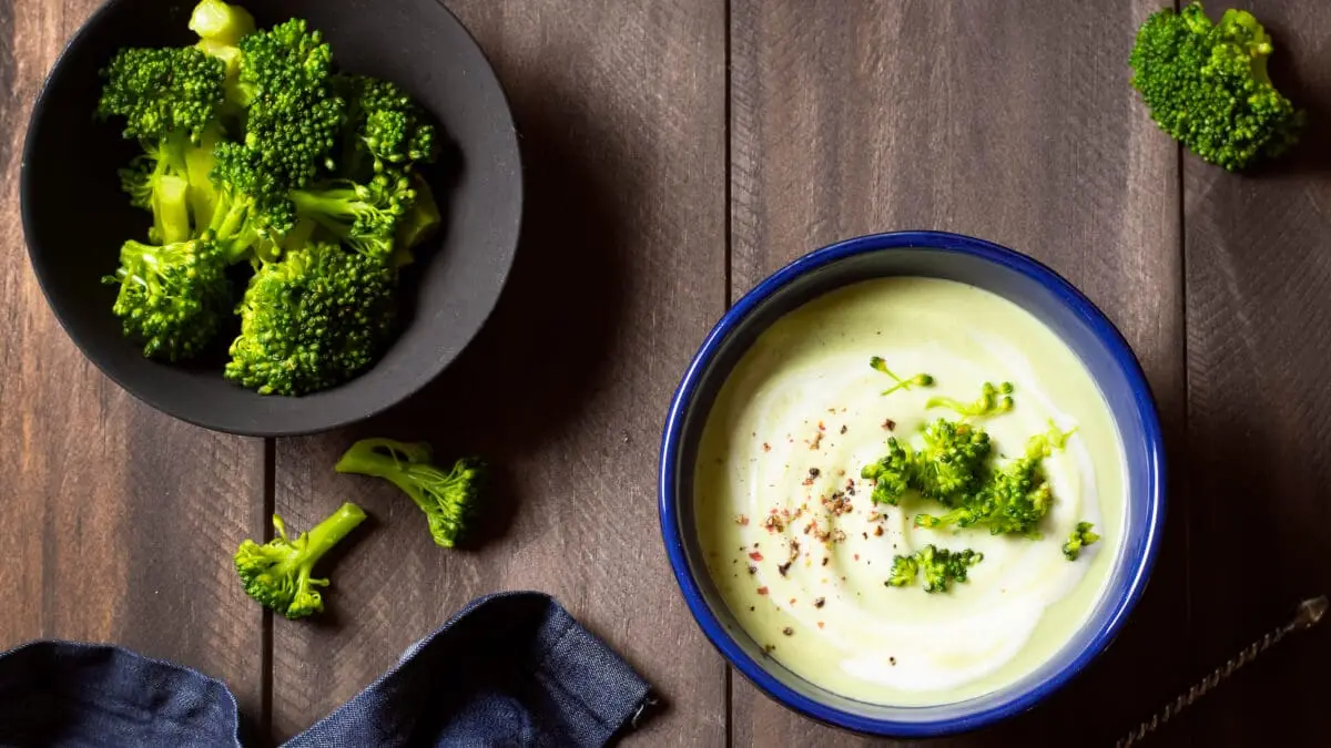 Krämig broccolisoppa